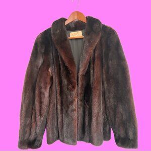 Mink Coat Vintage Size 8 - Julia's Dress Shop, Aiken, SC - Short